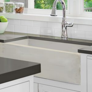 Nantucket Sinks FCFS3320S-ShabbyStraw Vineyard 33 Inch Farmhouse Fireclay Sink in Shabby Straw Finish