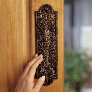 Design Toscano SP626 3 Inch Greenman Door Plate