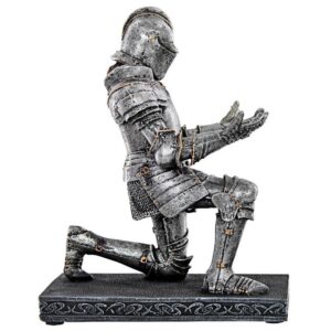 Design Toscano CL78492 3 1/2 Inch Medieval Knight Kneeling Pen Stand