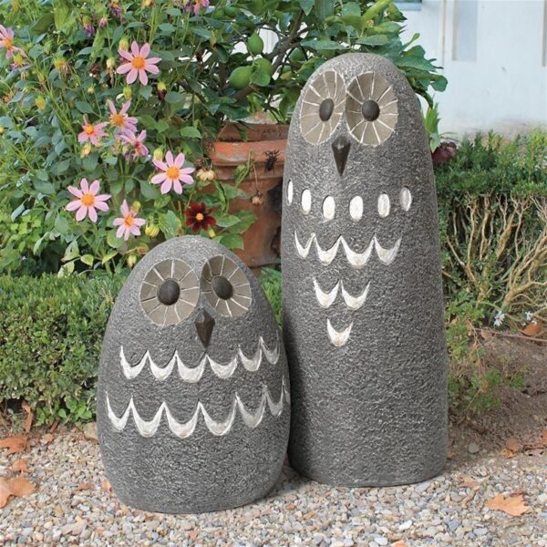 Design Toscano FU83199 10 Inch Oskar Ogling Outdoor Owl Statue