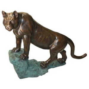 Design Toscano KW28995 50 1/2 Inch Cougar on a Rock Statue - Bronze