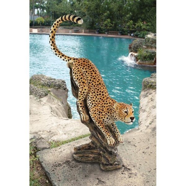 Design Toscano KY1875 28 1/2 Inch Stalking the Savannah Cheetah Statue