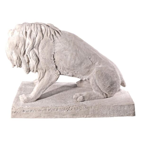 Design Toscano NE203072 52 Inch Kingsbury Garden Lion Looking, Right